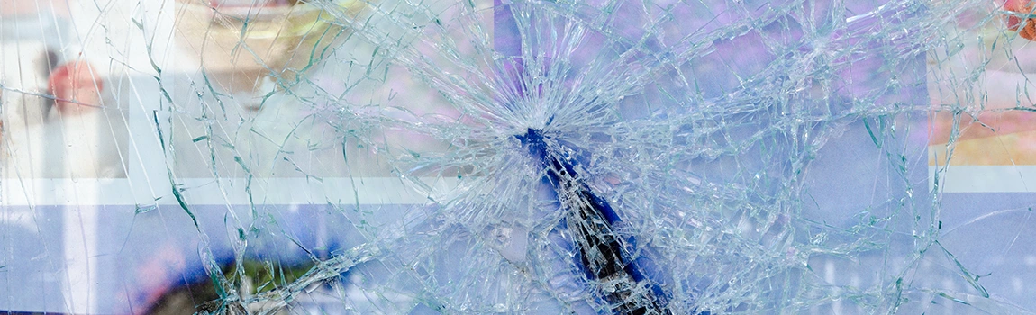 Window Broken Glass Repair in Vero Beach South, FL